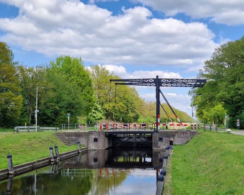 Dubbele sluis Almelo-Nordhorn Kanaal bij Reutum