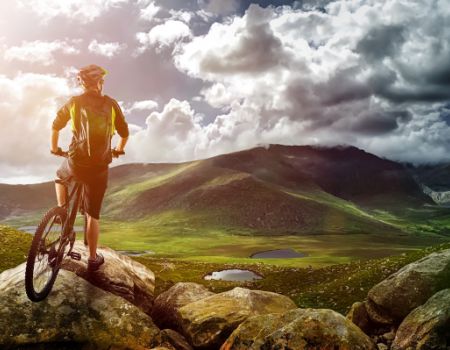 Mountainbiken door de heuvels van het Sauerland